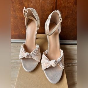 Stiletto heels ankle strap sandal 6.5